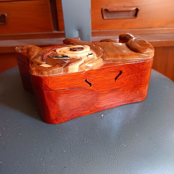 Hand-Carved Wooden Bulldog Puzzle Trinket Jewelry Box Hidden Compartment Hawaii - Picture 8 of 10
